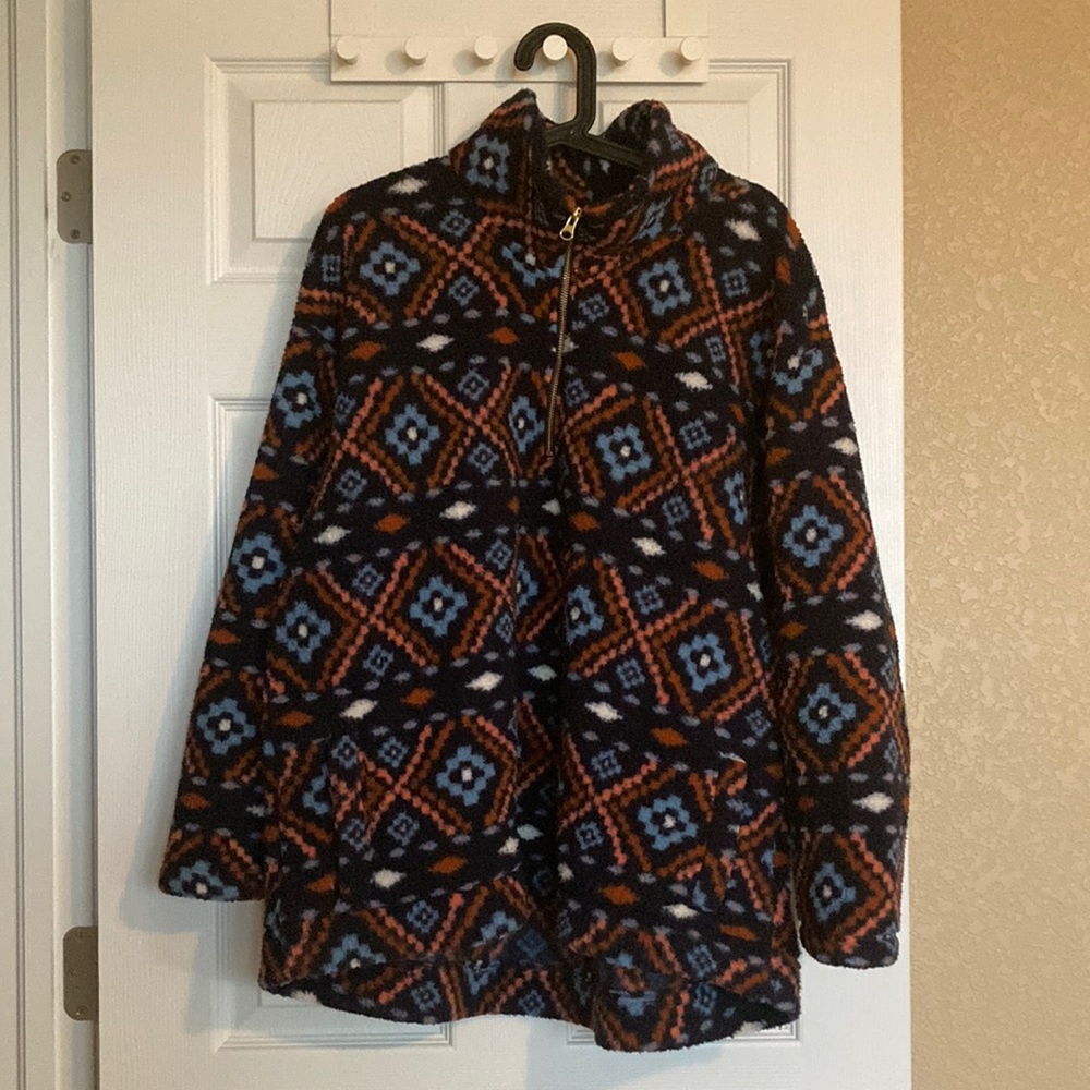 Patterned Fleece Pullover